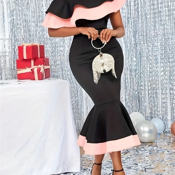 Color Block Ruffle Hem Dress. - Picture 4 of 4